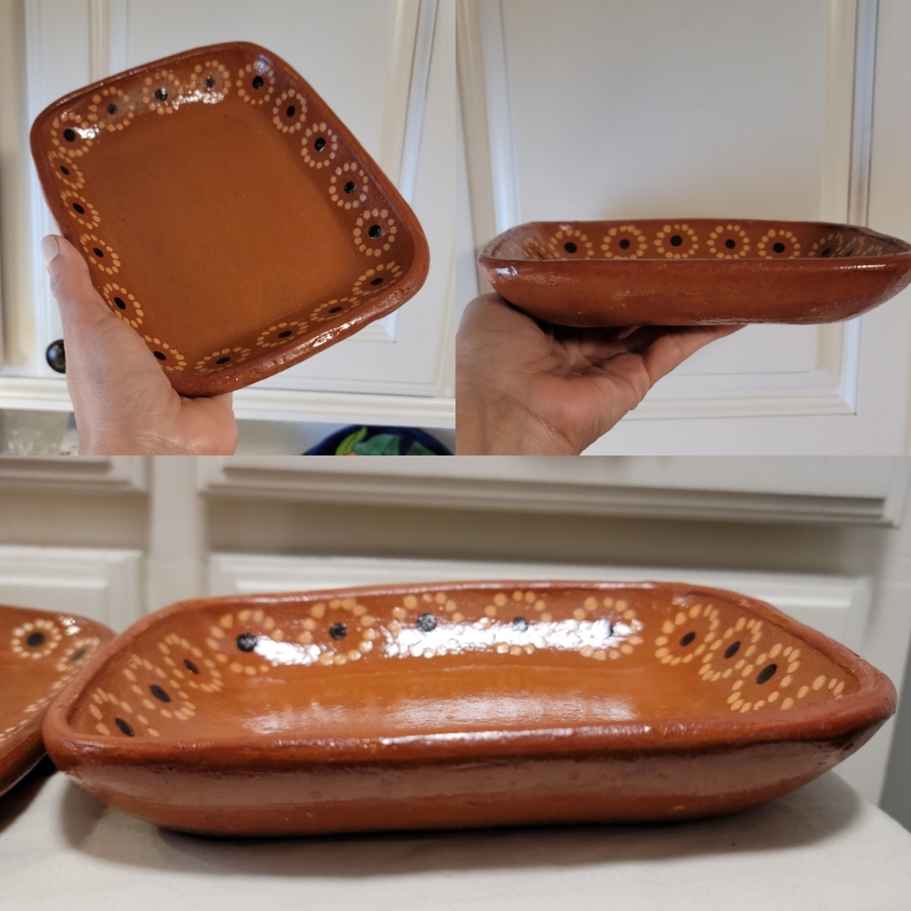 2 Serving trays